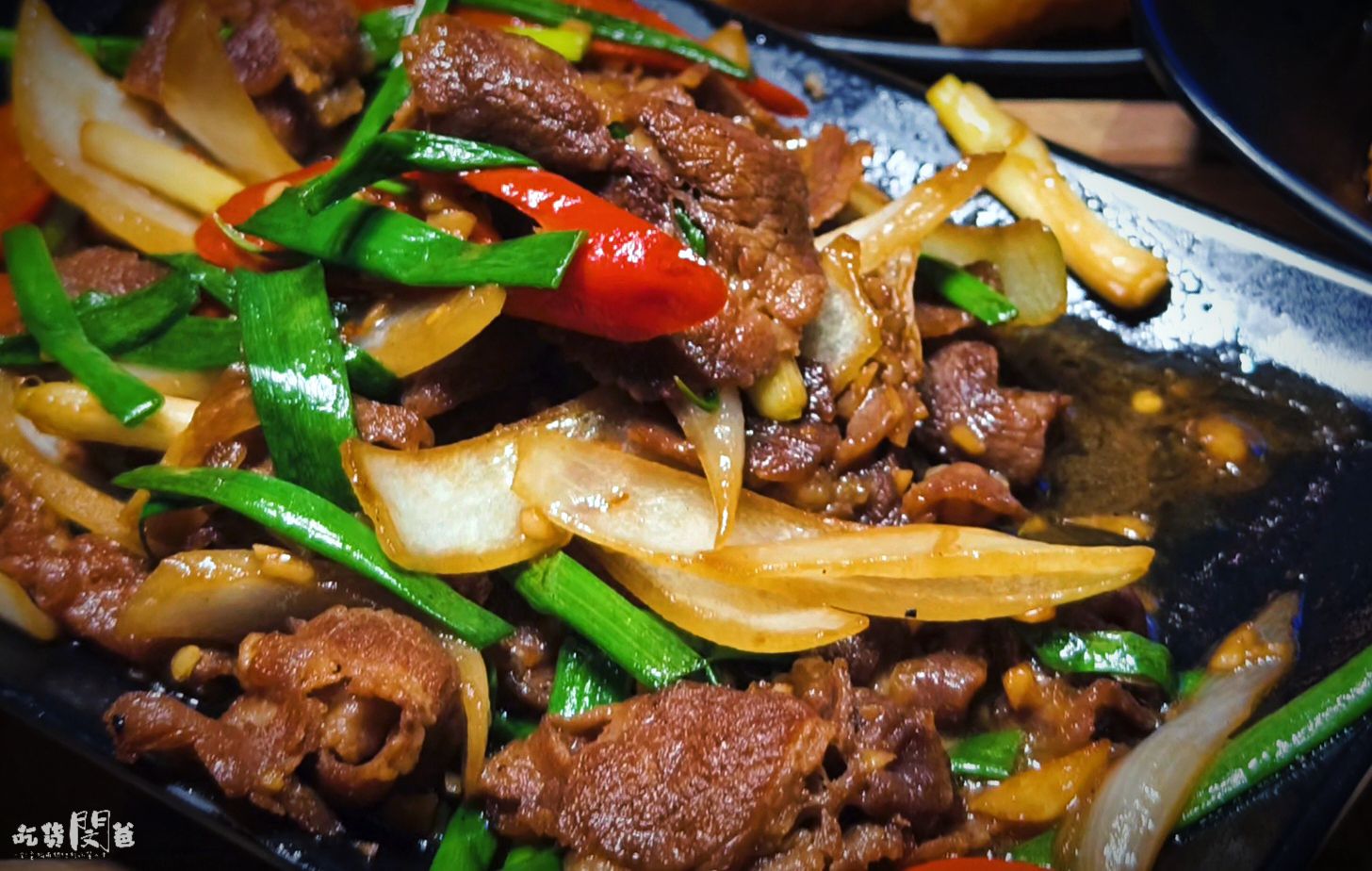 醉地府鐵鍋燉│台中西屯│激推！最強CP消夜場！百元熱炒超厲害，大大鐵鍋大口吃起來！