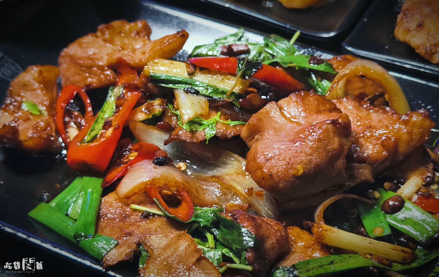 醉地府鐵鍋燉│台中西屯│激推！最強CP消夜場！百元熱炒超厲害，大大鐵鍋大口吃起來！
