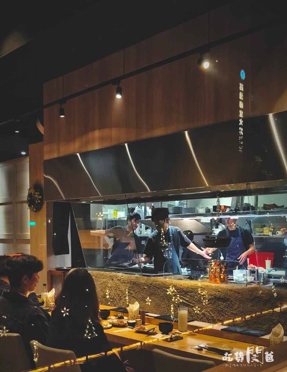 串吧酒食居│高雄前金│隱藏版食堂!超派宵夜場、最狂串燒,會一吃愛上! - 第2張圖 串吧酒食居│高雄前金│隱藏版食堂!超派宵夜場、最狂串燒,會一吃愛上!