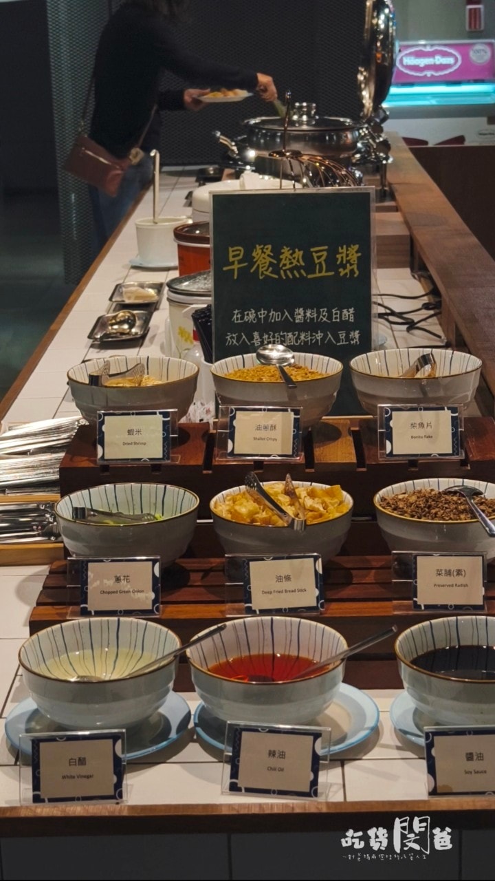 台中鳳凰酒店│入住卡樂親子房，星際樂園、鳳凰食號讓你吃到飽、玩到爽！