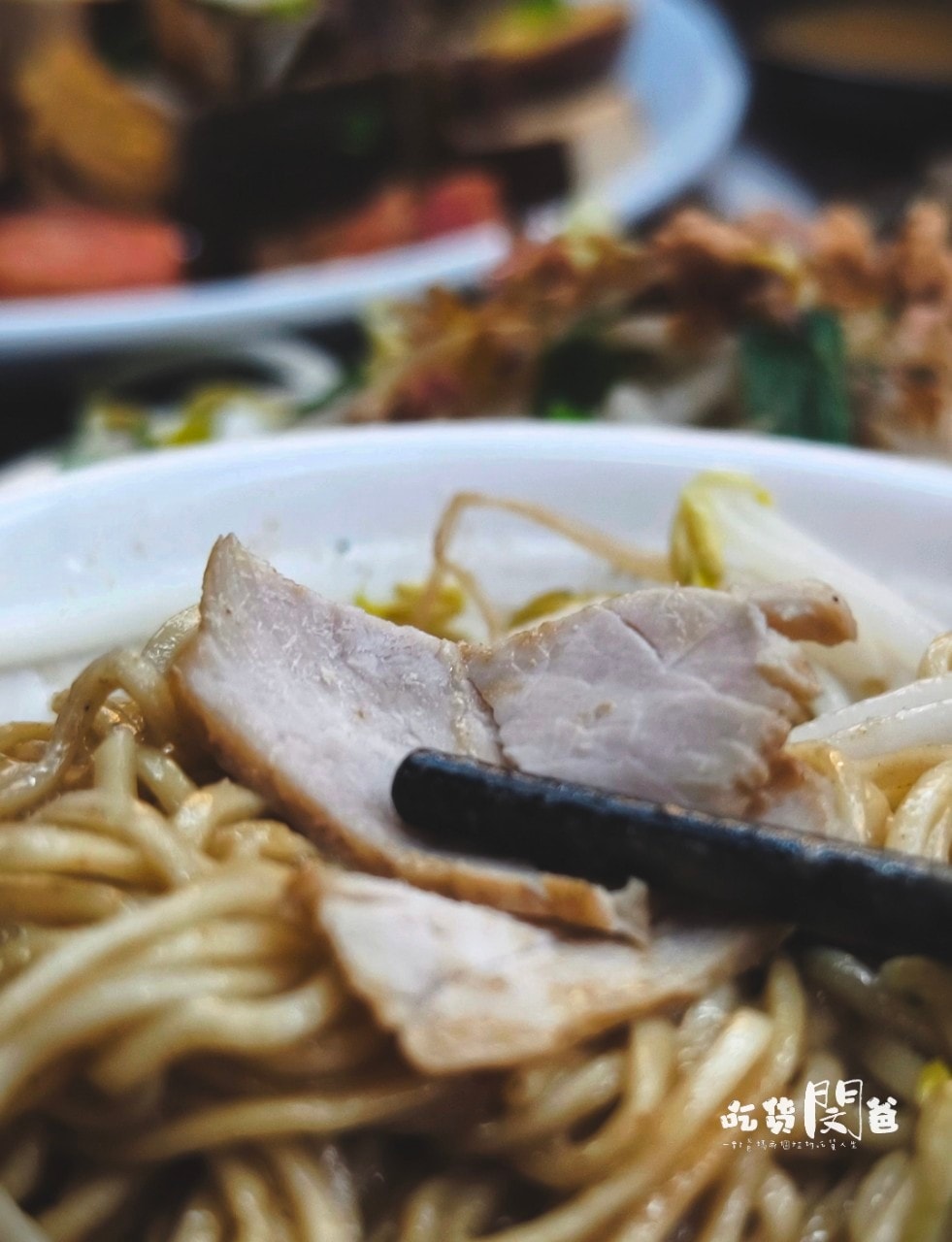 光華路溫家麵館│高雄前鎮│老店新開！麵必吃、滷味必點、湯必喝！高CP宵夜場，你會愛上！