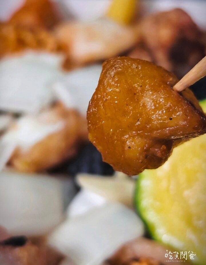 蘋果雞鹹酥雞│高雄鳳山│必吃！厚重多汁的６０元比臉大雞排！超佛！超派！超愛！