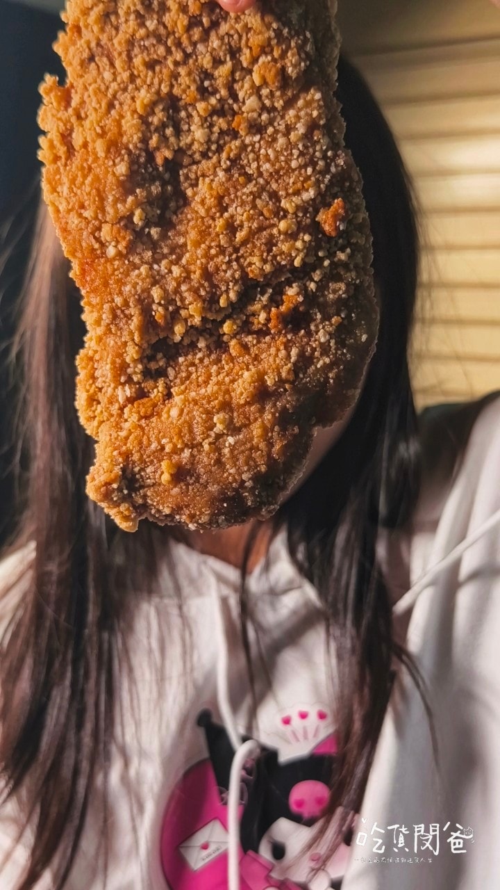 蘋果雞鹹酥雞│高雄鳳山│必吃！厚重多汁的６０元比臉大雞排！超佛！超派！超愛！