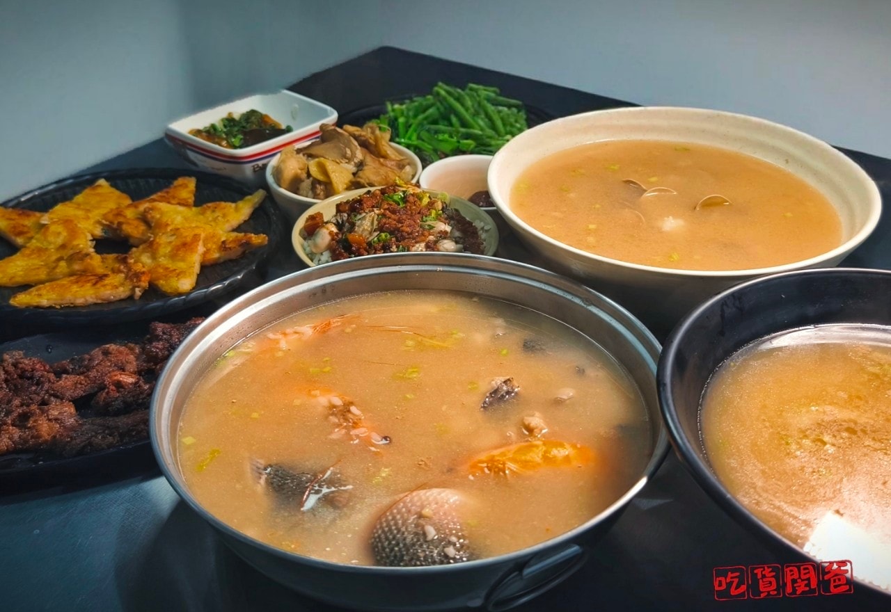 欣漁翁海產粥2.0 │高雄三民 │超狂巨無霸料多多人氣海產粥，一人吃兩人補！