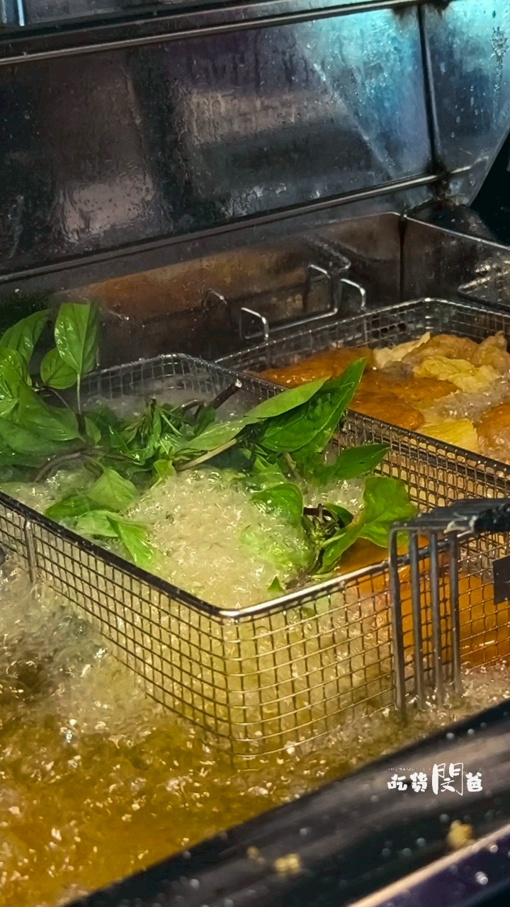 高雄鳳山│蘋果雞│比臉大雞排必吃!再來個沁涼的在地老攤手炒粉圓冰就是爽! - 第16張圖 高雄鳳山│蘋果雞│比臉大雞排必吃!再來個沁涼的在地老攤手炒粉圓冰就是爽!