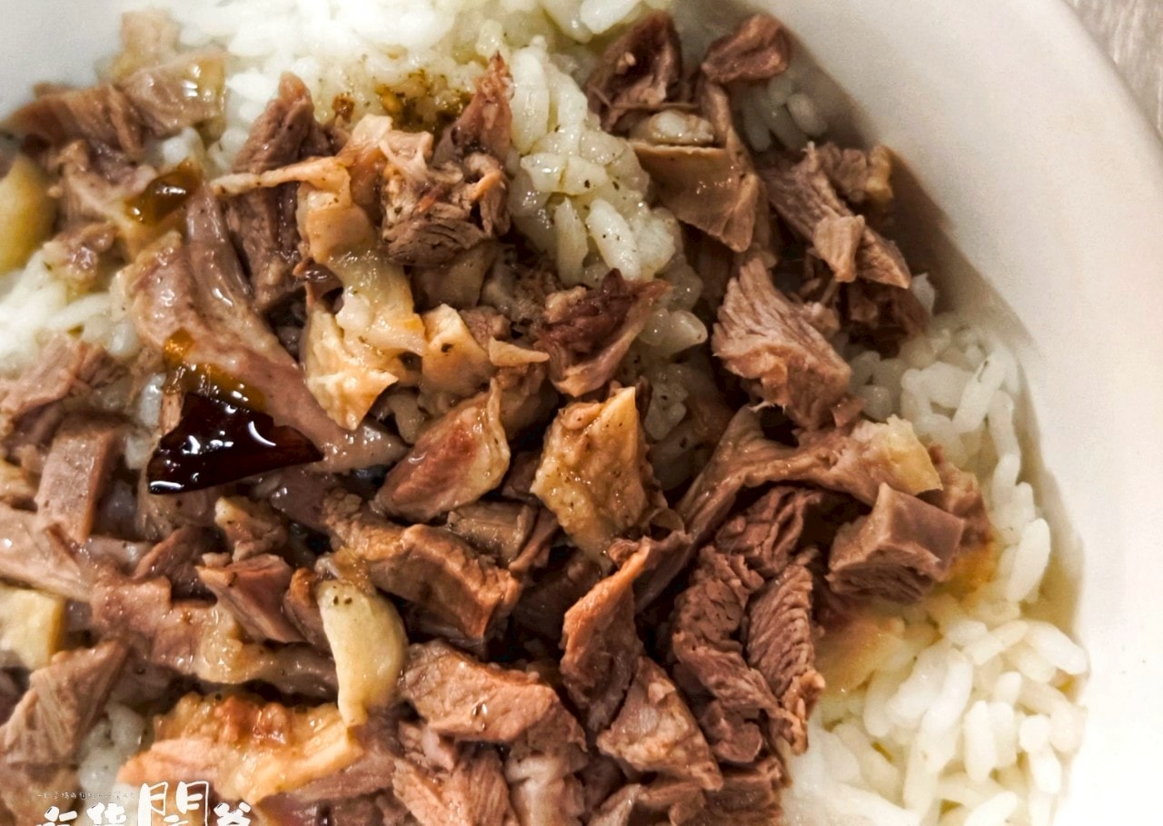 喜峰街當歸鴨麵線鴨肉飯│高雄三民│隱藏版│60年在地老店便宜好吃、份量大！一吃愛上！
