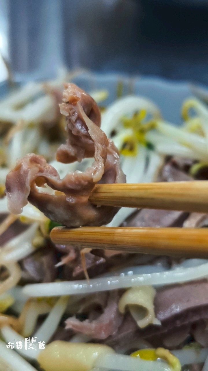 喜峰街當歸鴨麵線鴨肉飯│高雄三民│隱藏版│60年在地老店便宜好吃、份量大！一吃愛上！