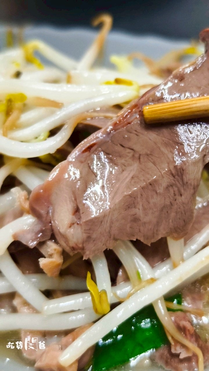 喜峰街當歸鴨麵線鴨肉飯│高雄三民│隱藏版│60年在地老店便宜好吃、份量大！一吃愛上！