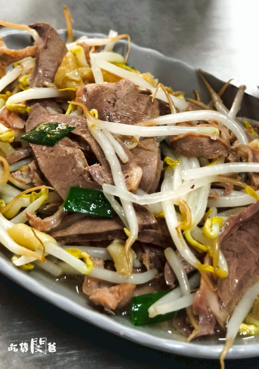 喜峰街當歸鴨麵線鴨肉飯│高雄三民│隱藏版│60年在地老店便宜好吃、份量大！一吃愛上！