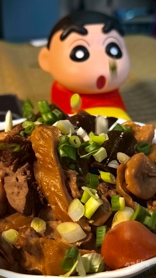 哈爾濱街陽春麵飯｜高雄三民｜後驛最強滷味！超佛心麵店，飯麵涮嘴！滷味秒殺！