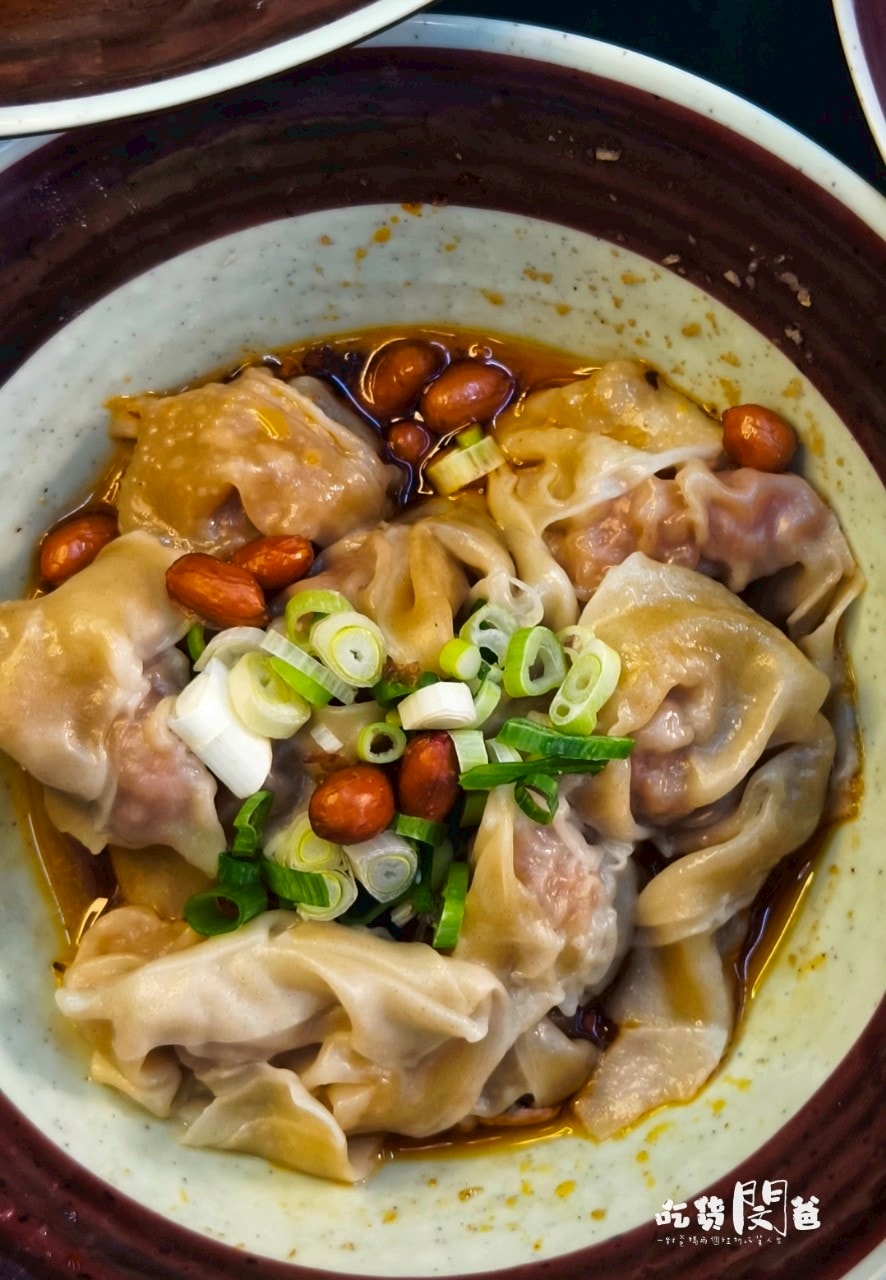 御麵館｜高雄前鎮｜地道四川麻辣麵、肥腸炸醬乾粉，不浮誇！包你一吃會愛上！