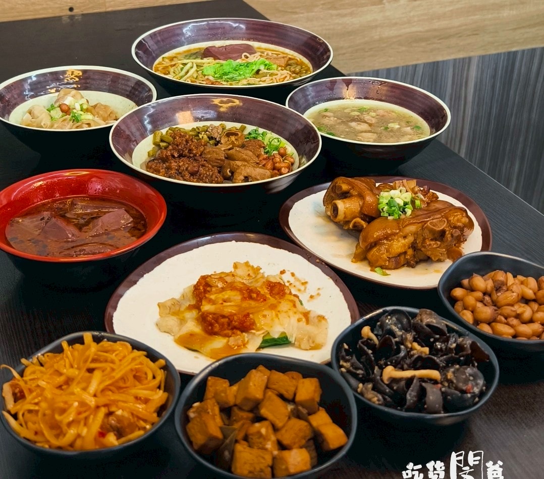 御麵館｜高雄前鎮｜地道四川麻辣麵、肥腸炸醬乾粉，不浮誇！包你一吃會愛上！