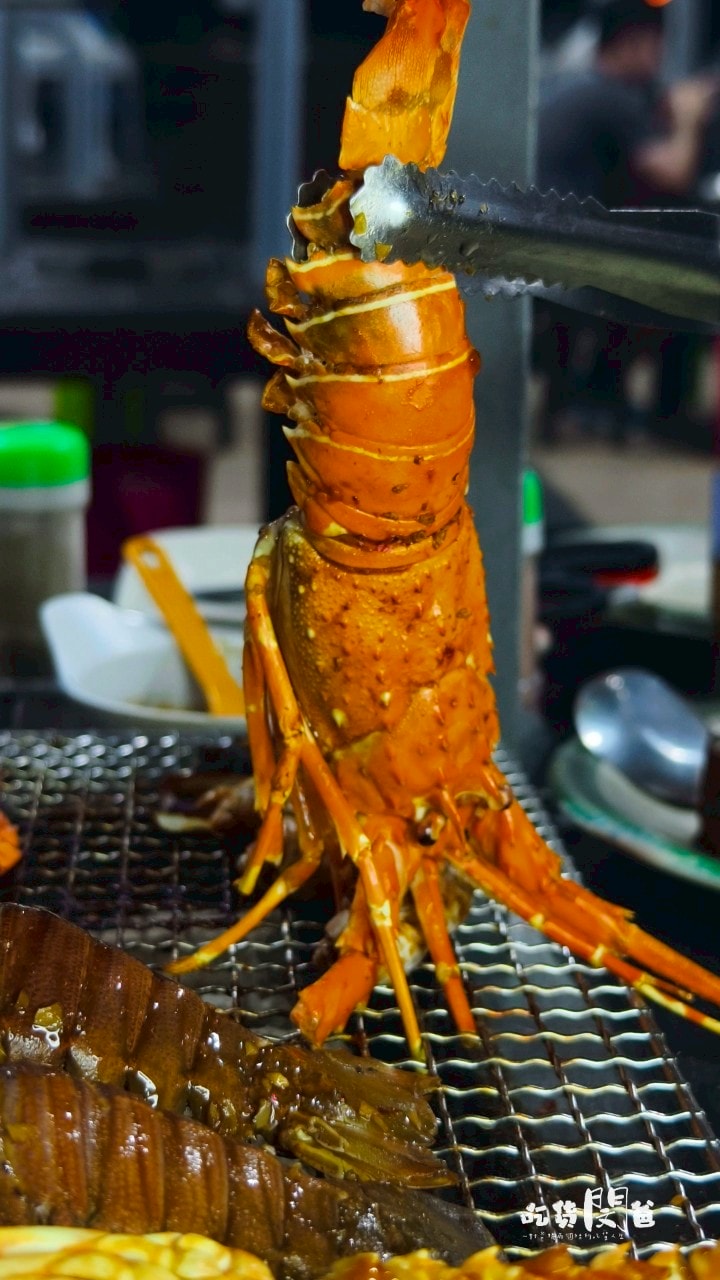 澎島之星｜澎湖吃到飽｜這間很狂！海鮮、肉肉吃到飽、胡椒鳳螺無限吃！口袋餅無限嗑！