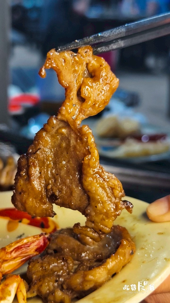 澎島之星｜澎湖吃到飽｜這間很狂！海鮮、肉肉吃到飽、胡椒鳳螺無限吃！口袋餅無限嗑！