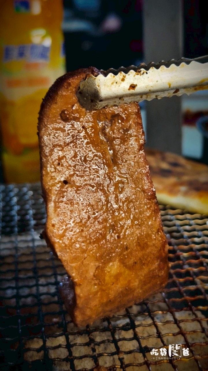 澎島之星｜澎湖吃到飽｜這間很狂！海鮮、肉肉吃到飽、胡椒鳳螺無限吃！口袋餅無限嗑！