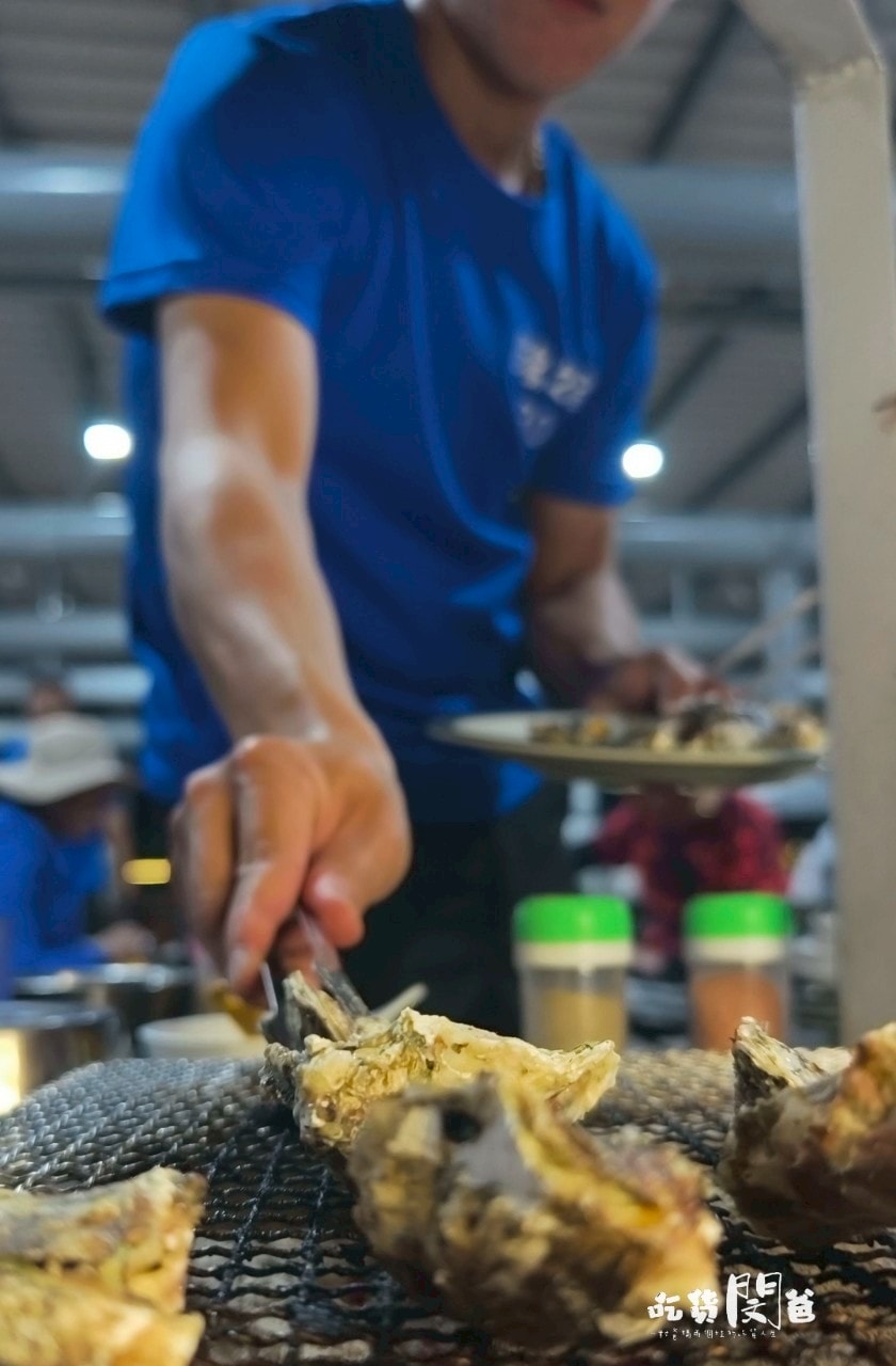 澎島之星｜澎湖吃到飽｜這間很狂！海鮮、肉肉吃到飽、胡椒鳳螺無限吃！口袋餅無限嗑！