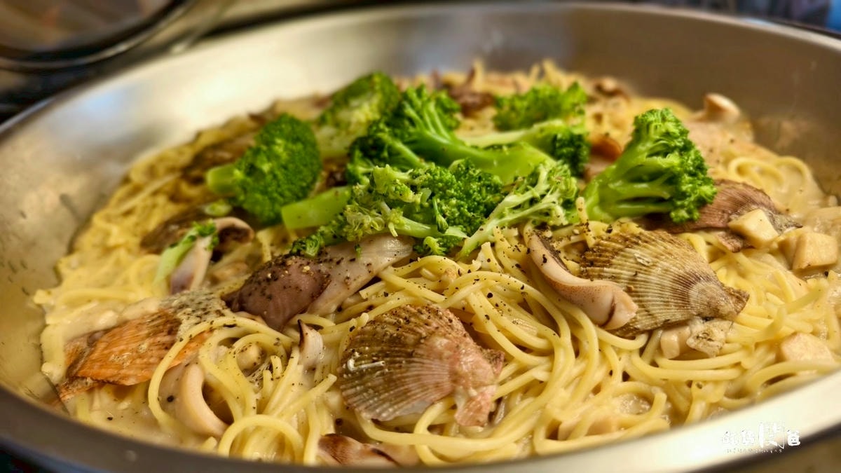 澎島之星｜澎湖吃到飽｜這間很狂！海鮮、肉肉吃到飽、胡椒鳳螺無限吃！口袋餅無限嗑！