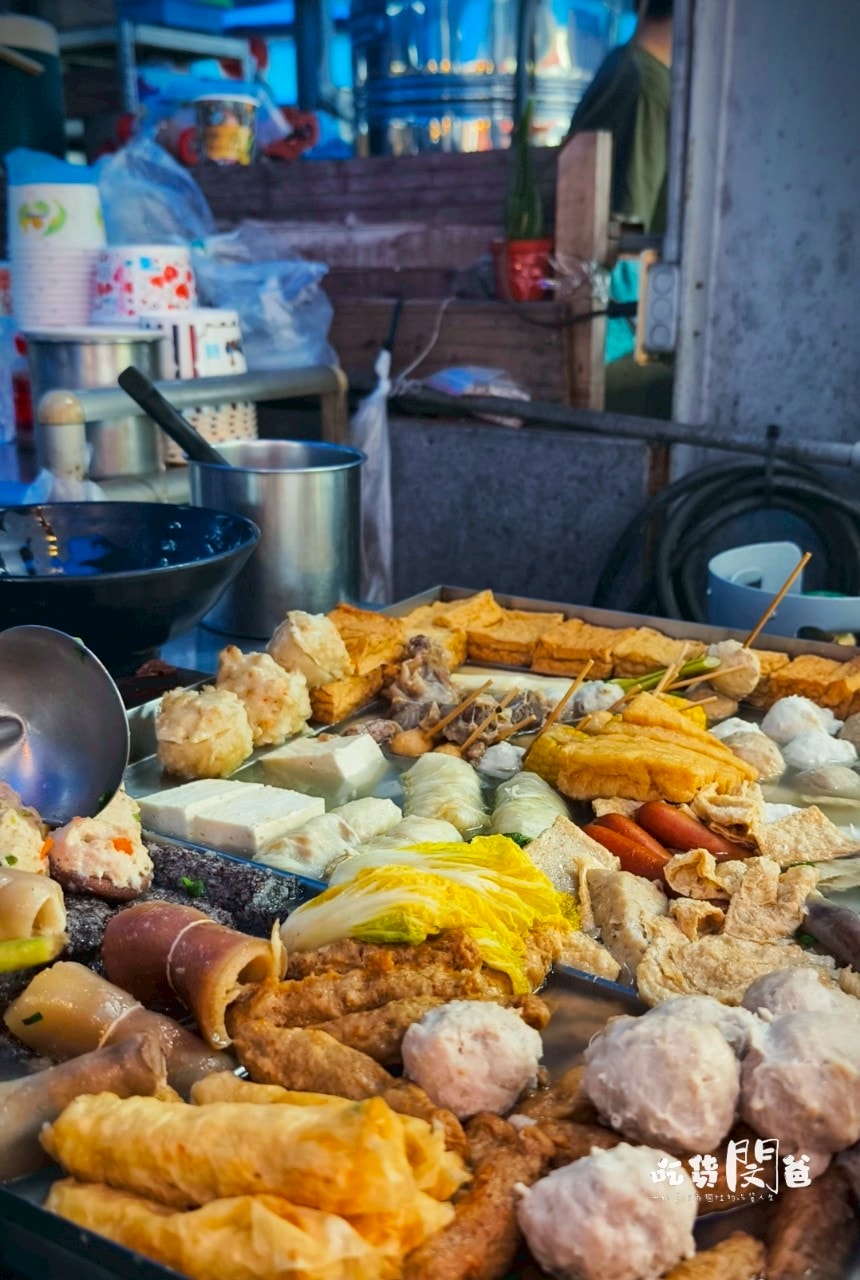 高雄鳳山|國泰花市隱藏版美食一次吃齊!霸氣蚵仔煎、麻辣關東煮、50元玉米,紅茶冰爽爽吃! - 第28張圖 高雄鳳山|國泰花市隱藏版美食一次吃齊!霸氣蚵仔煎、麻辣關東煮、50元玉米,紅茶冰爽爽吃!
