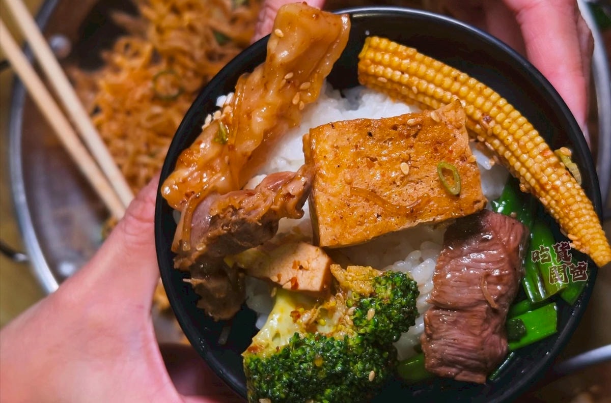 呷辣麻辣乾鍋|高雄三民|高醫最強宵夜場、熱河街覓食首選!一吃會愛上! - 第34張圖 呷辣麻辣乾鍋|高雄三民|高醫最強宵夜場、熱河街覓食首選!一吃會愛上!