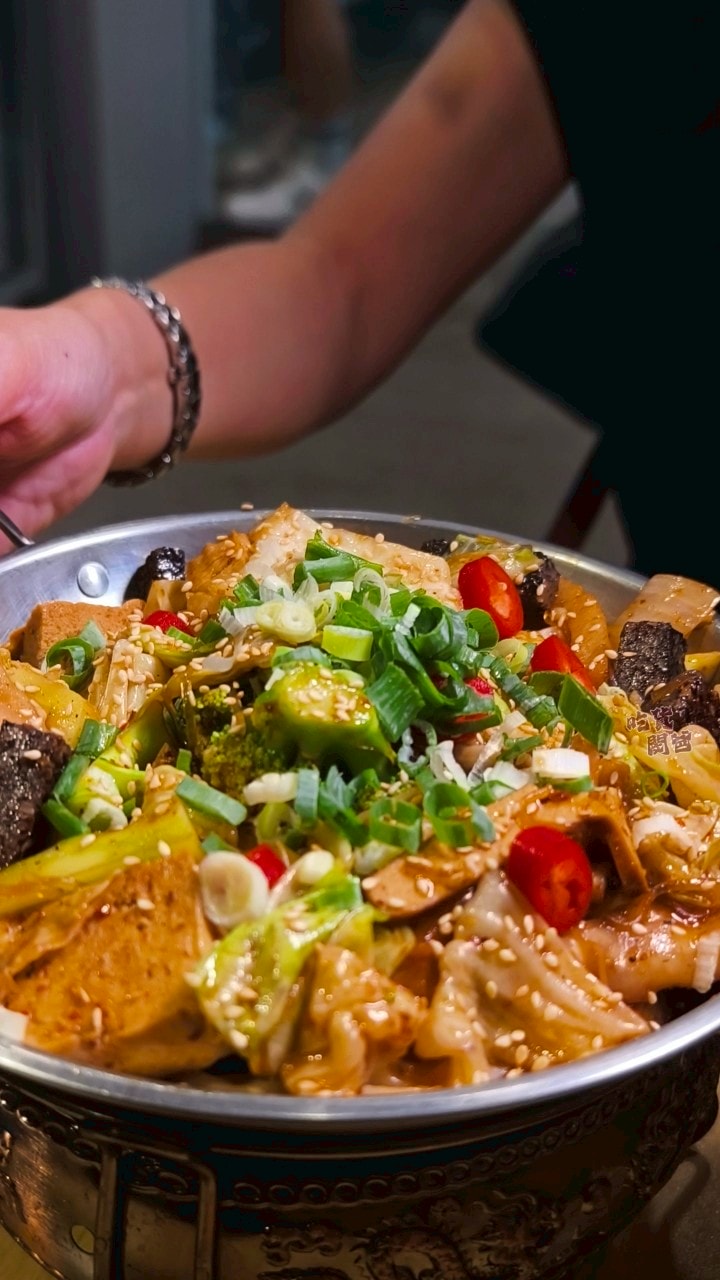 呷辣麻辣乾鍋|高雄三民|高醫最強宵夜場、熱河街覓食首選!一吃會愛上! - 第3張圖 呷辣麻辣乾鍋|高雄三民|高醫最強宵夜場、熱河街覓食首選!一吃會愛上!