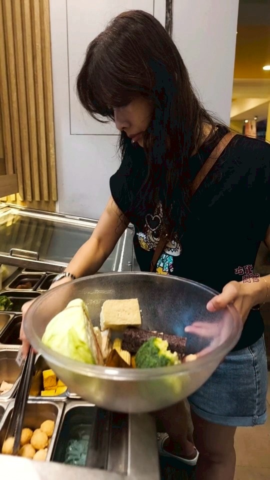 呷辣麻辣乾鍋|高雄三民|高醫最強宵夜場、熱河街覓食首選!一吃會愛上! - 第4張圖 呷辣麻辣乾鍋|高雄三民|高醫最強宵夜場、熱河街覓食首選!一吃會愛上!