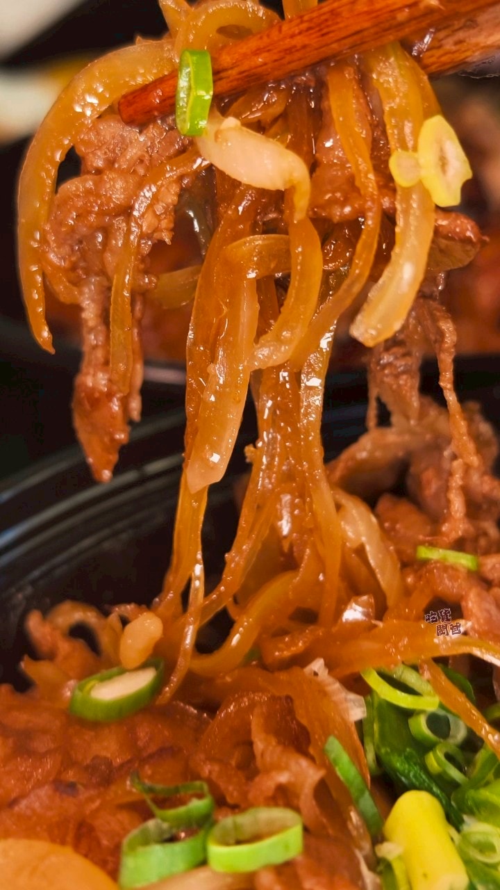 和暖日式定食｜高雄岡山｜丼飯強、餐盒狂！久久寵愛自己一次的美味，就是這款！