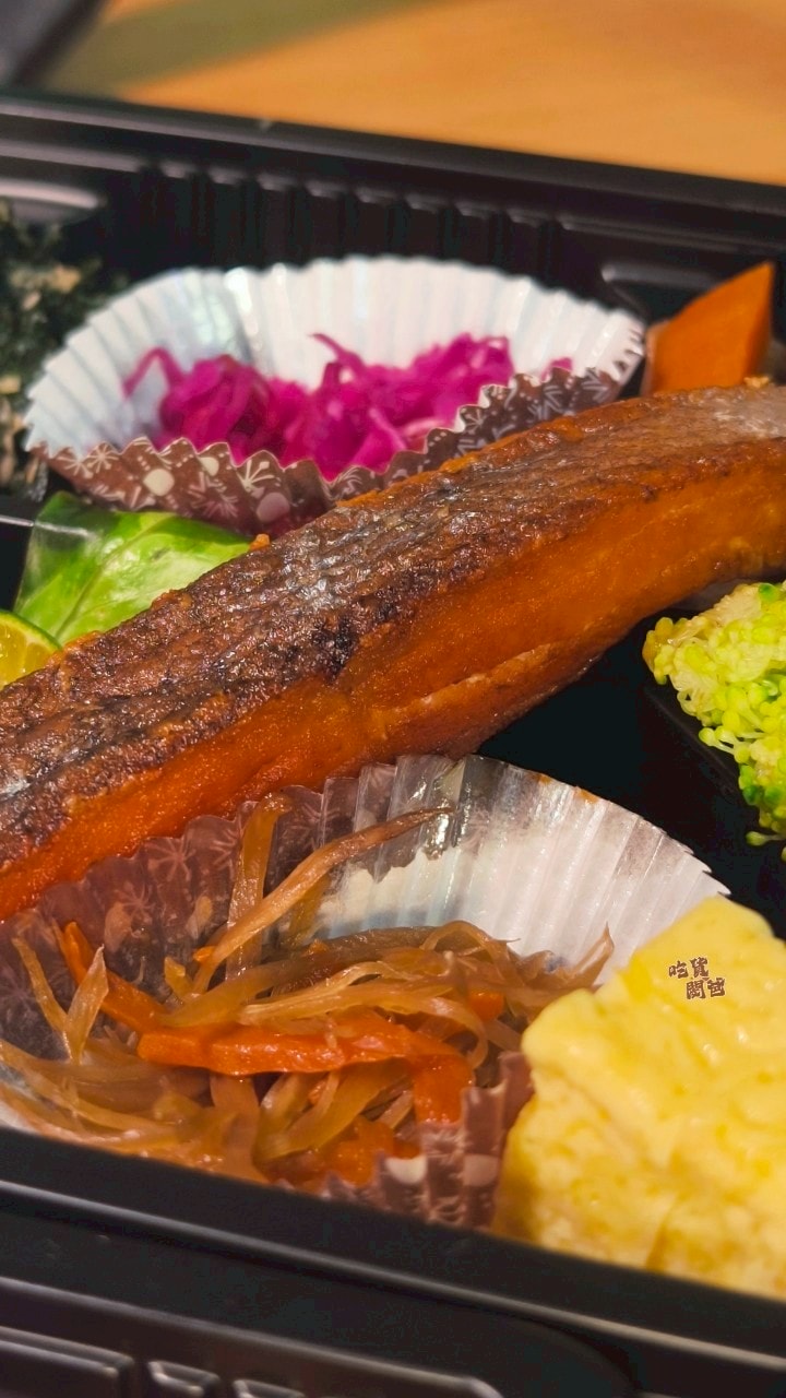 和暖日式定食｜高雄岡山｜丼飯強、餐盒狂！久久寵愛自己一次的美味，就是這款！
