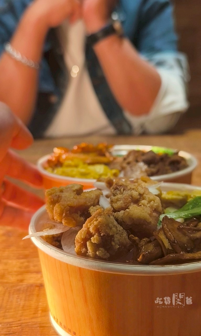 多一點咖啡文化店|高雄苓雅|僅此一間!紙包魚手路菜、霸王級美式大漢堡,一吃愛上! - 第73張圖 多一點咖啡文化店|高雄苓雅|僅此一間!紙包魚手路菜、霸王級美式大漢堡,一吃愛上!