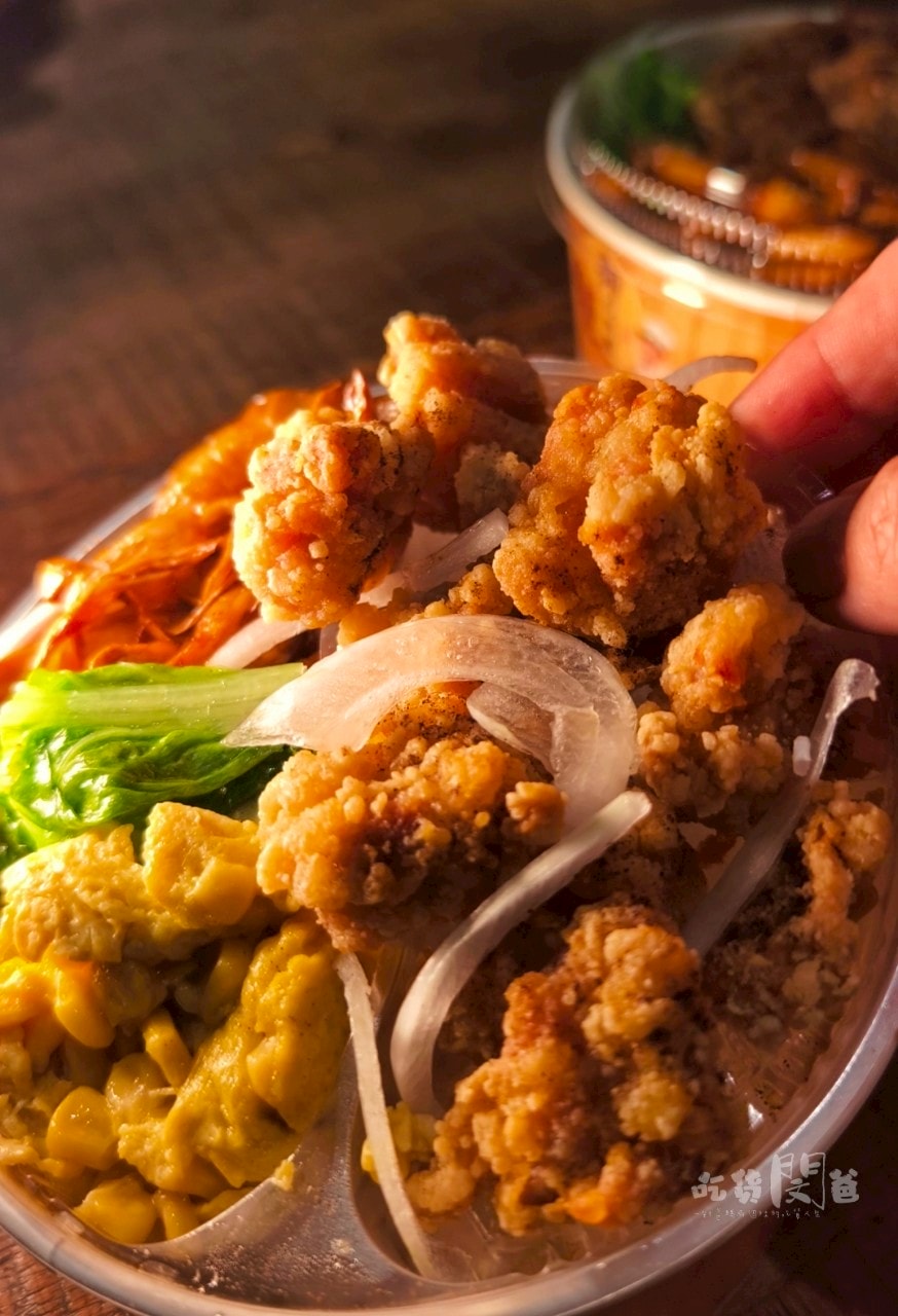 多一點咖啡文化店|高雄苓雅|僅此一間!紙包魚手路菜、霸王級美式大漢堡,一吃愛上! - 第74張圖 多一點咖啡文化店|高雄苓雅|僅此一間!紙包魚手路菜、霸王級美式大漢堡,一吃愛上!