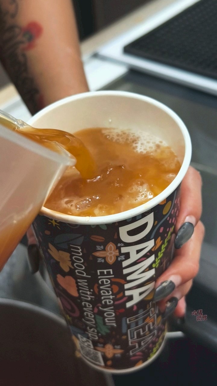 大麻紅茶冰鳳西店｜超扯！流沙爆漿厚片吐司爆好吃，再來杯紅茶冰超爽！