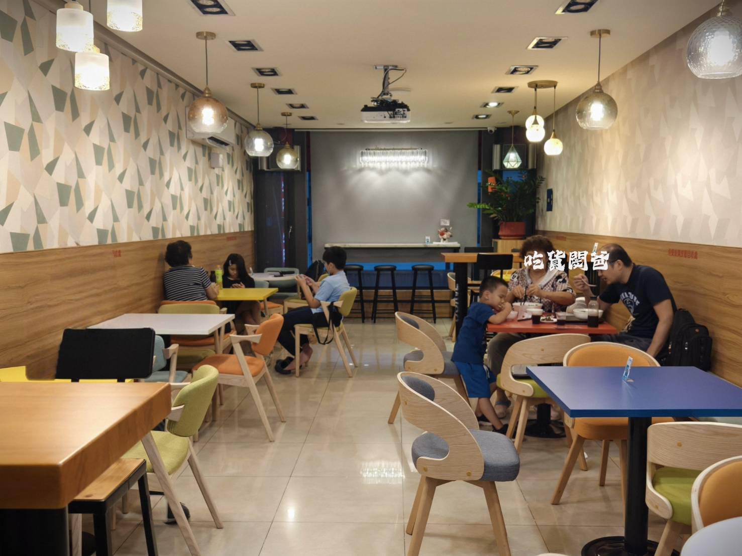 老紀牛肉熱河店2.0|25年老字號,牛肉、捲餅、小菜必吃,網美用餐空間,超派! - 第11張圖 老紀牛肉熱河店2.0|25年老字號,牛肉、捲餅、小菜必吃,網美用餐空間,超派!