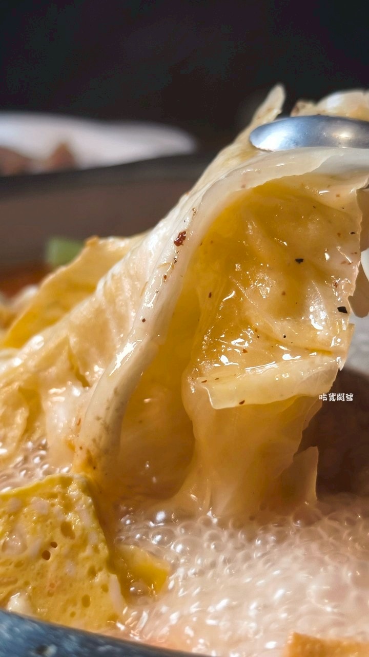 大宅門乾鍋鴨頭｜高雄左營｜超派一鍋二吃讓我一訪再訪，功夫菜讓我意猶未盡！