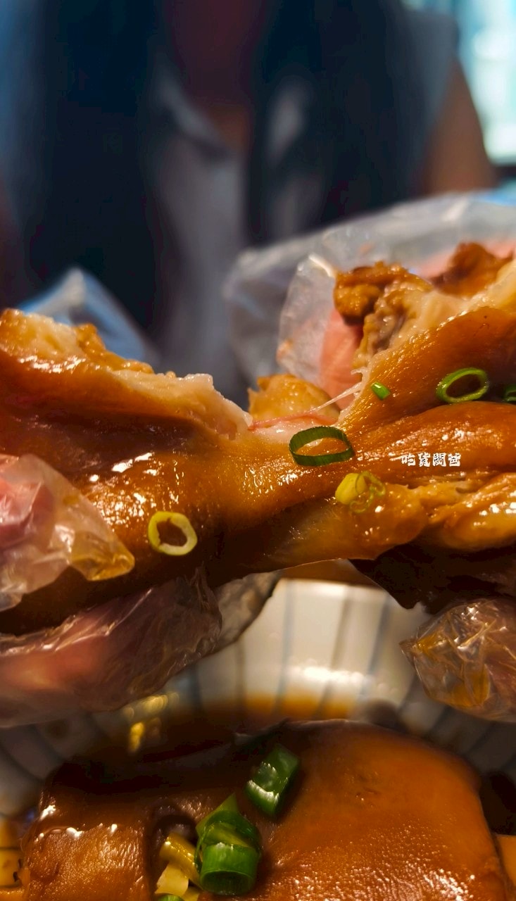 御麵館東港店|夠嗆!隱藏版小食堂,四川麻辣肥腸炸醬麵、酸辣乾粉夠勁必吃! - 第48張圖 御麵館東港店|夠嗆!隱藏版小食堂,四川麻辣肥腸炸醬麵、酸辣乾粉夠勁必吃!
