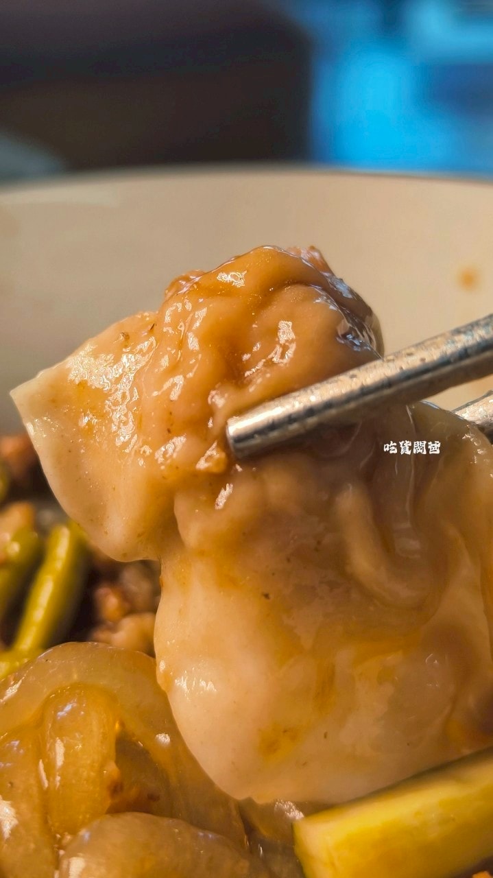 御麵館東港店|夠嗆!隱藏版小食堂,四川麻辣肥腸炸醬麵、酸辣乾粉夠勁必吃! - 第39張圖 御麵館東港店|夠嗆!隱藏版小食堂,四川麻辣肥腸炸醬麵、酸辣乾粉夠勁必吃!