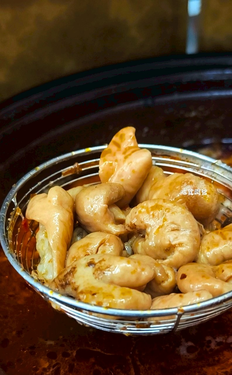 御麵館東港店|夠嗆!隱藏版小食堂,四川麻辣肥腸炸醬麵、酸辣乾粉夠勁必吃! - 第19張圖 御麵館東港店|夠嗆!隱藏版小食堂,四川麻辣肥腸炸醬麵、酸辣乾粉夠勁必吃!