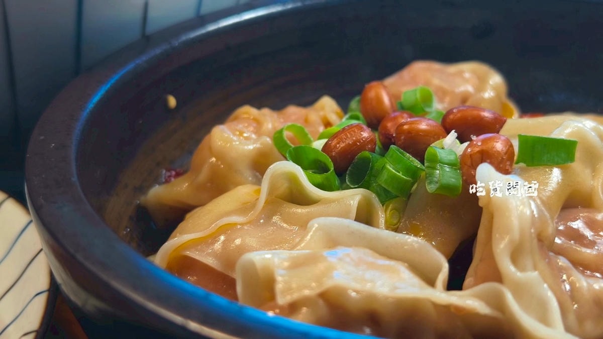 御麵館東港店|夠嗆!隱藏版小食堂,四川麻辣肥腸炸醬麵、酸辣乾粉夠勁必吃! - 第38張圖 御麵館東港店|夠嗆!隱藏版小食堂,四川麻辣肥腸炸醬麵、酸辣乾粉夠勁必吃!