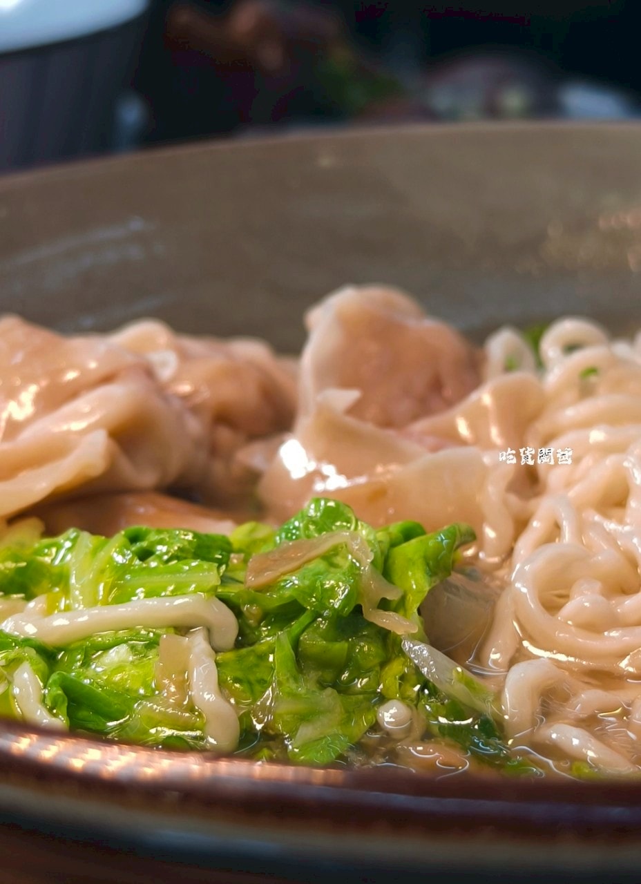 御麵館東港店|夠嗆!隱藏版小食堂,四川麻辣肥腸炸醬麵、酸辣乾粉夠勁必吃! - 第24張圖 御麵館東港店|夠嗆!隱藏版小食堂,四川麻辣肥腸炸醬麵、酸辣乾粉夠勁必吃!