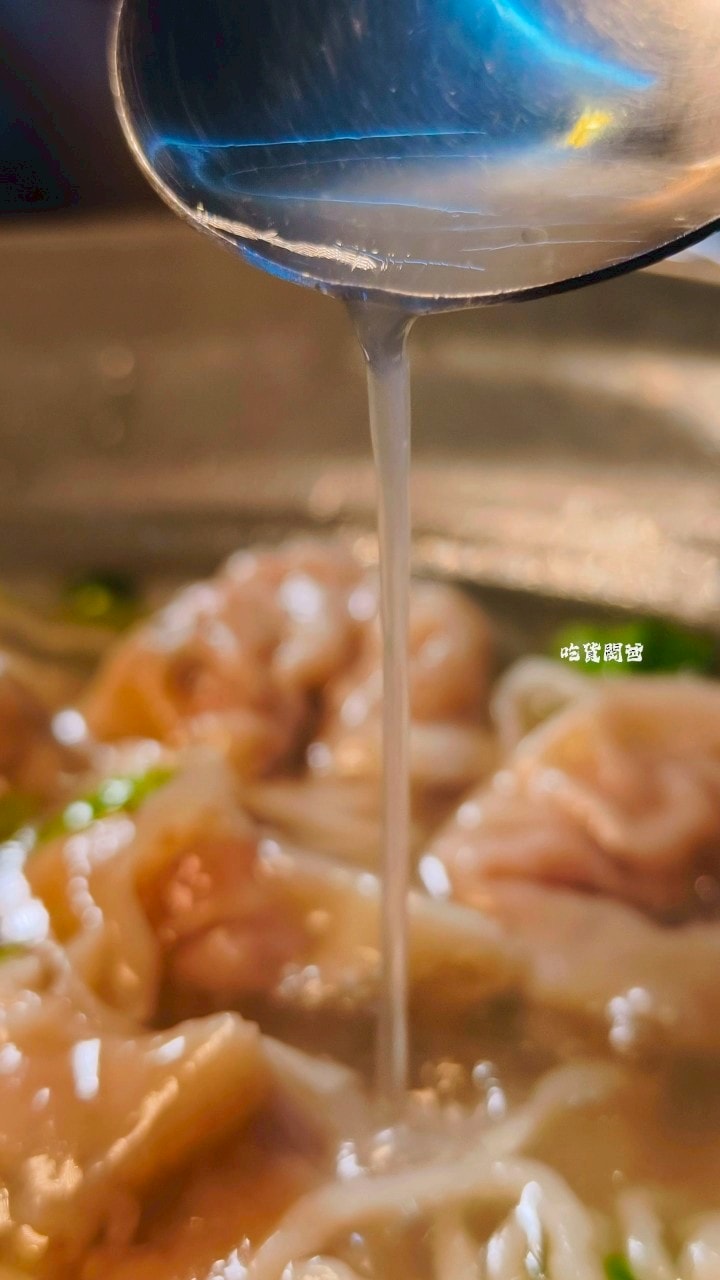 御麵館東港店|夠嗆!隱藏版小食堂,四川麻辣肥腸炸醬麵、酸辣乾粉夠勁必吃! - 第25張圖 御麵館東港店|夠嗆!隱藏版小食堂,四川麻辣肥腸炸醬麵、酸辣乾粉夠勁必吃!