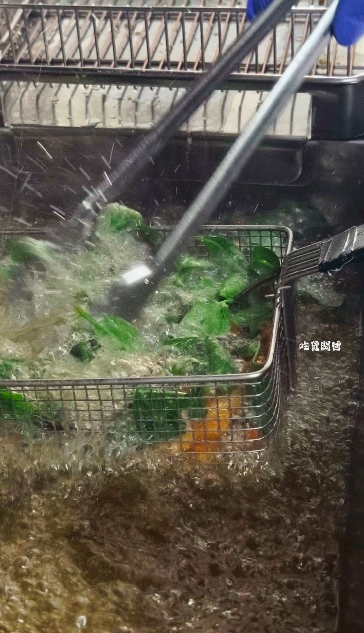 蘋果雞台南西港店|比臉大雞排60元,酥香多汁肉嫩,吃起來飽嘴,大大滿足! - 第7張圖 蘋果雞台南西港店|比臉大雞排60元,酥香多汁肉嫩,吃起來飽嘴,大大滿足!