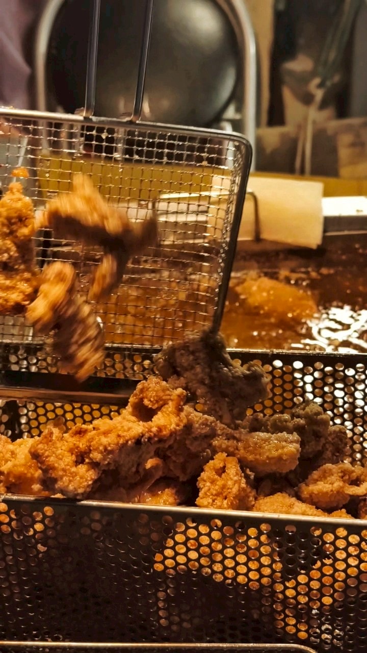 鈦吉花雕雞|高雄鳳山|海洋夜市必吃的炸雞桶肉塊,椒鹽涮嘴、蒜味夠味! - 第6張圖 鈦吉花雕雞|高雄鳳山|海洋夜市必吃的炸雞桶肉塊,椒鹽涮嘴、蒜味夠味!