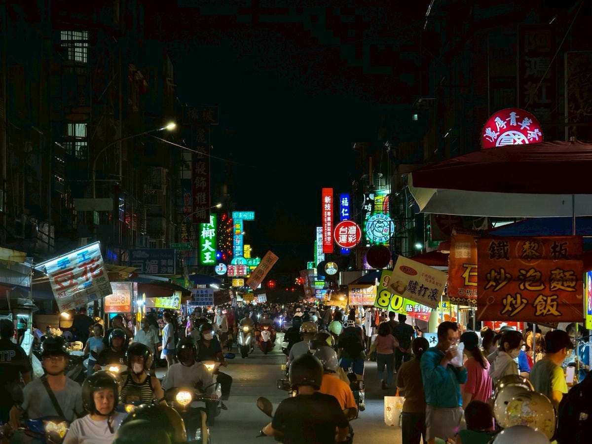 鈦吉花雕雞|高雄鳳山|海洋夜市必吃的炸雞桶肉塊,椒鹽涮嘴、蒜味夠味! - 第8張圖 鈦吉花雕雞|高雄鳳山|海洋夜市必吃的炸雞桶肉塊,椒鹽涮嘴、蒜味夠味!