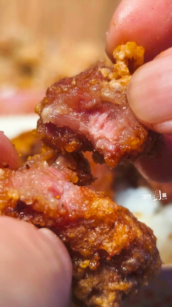 福容軒｜高雄仁武｜百元不到的便當，份量浮誇，主菜鋪好鋪滿，飽到天靈蓋 !