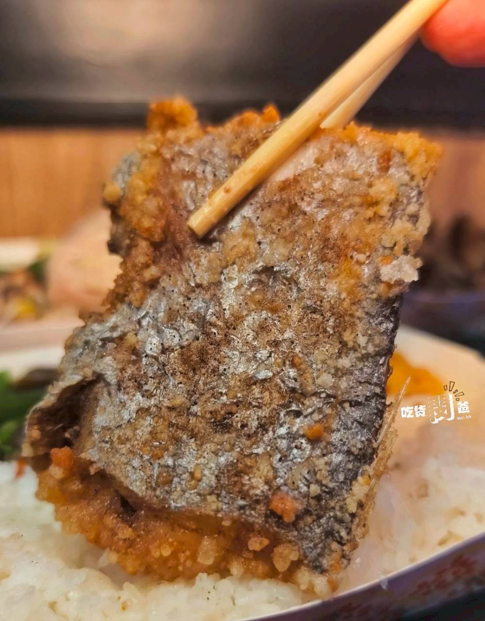 福容軒｜高雄仁武｜百元不到的便當，份量浮誇，主菜鋪好鋪滿，飽到天靈蓋 !