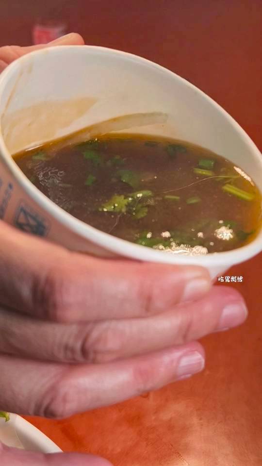 小樽關東煮|高雄鳳山|超狂隱藏版,當蔬果白湯遇上麻辣湯汁,一攤兩吃,超浮誇! - 第54張圖 小樽關東煮|高雄鳳山|超狂隱藏版,當蔬果白湯遇上麻辣湯汁,一攤兩吃,超浮誇!