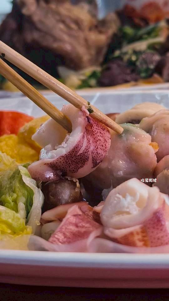 小樽關東煮|高雄鳳山|超狂隱藏版,當蔬果白湯遇上麻辣湯汁,一攤兩吃,超浮誇! - 第26張圖 小樽關東煮|高雄鳳山|超狂隱藏版,當蔬果白湯遇上麻辣湯汁,一攤兩吃,超浮誇!