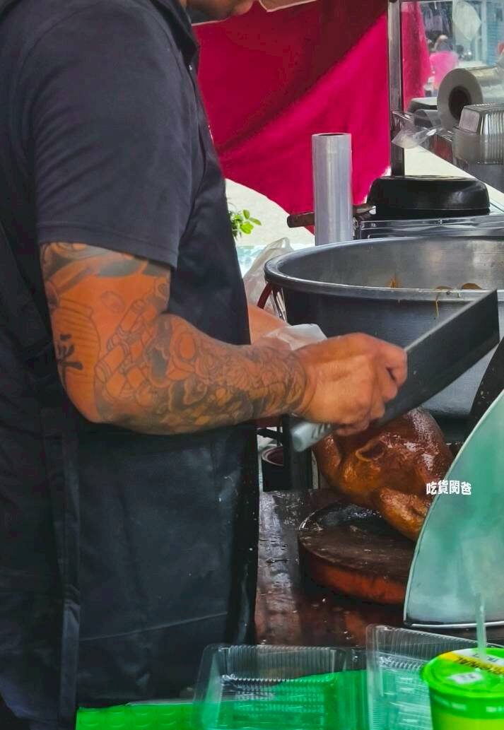 阿欽師跑山雞肉飯｜高雄六龜｜包手老闆！60元秒殺雙雞肉飯，生熟雞也是早早淨空，超扯！