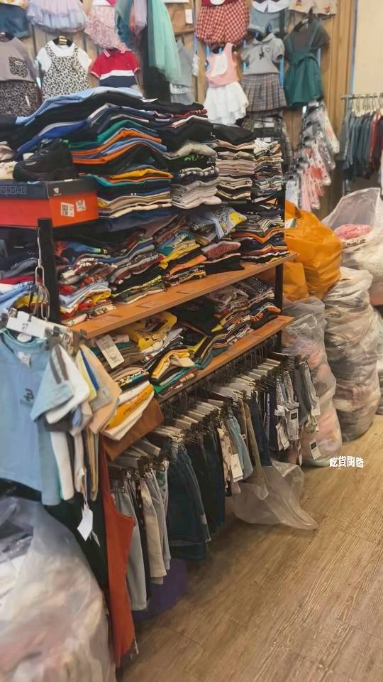 高雄超好買百元童裝!買到手停不下來,當季CP童裝、換季特賣撿好康的童裝首選|伊朵拉嬰幼兒服飾 - 第35張圖 高雄超好買百元童裝!買到手停不下來,當季CP童裝、換季特賣撿好康的童裝首選|伊朵拉嬰幼兒服飾