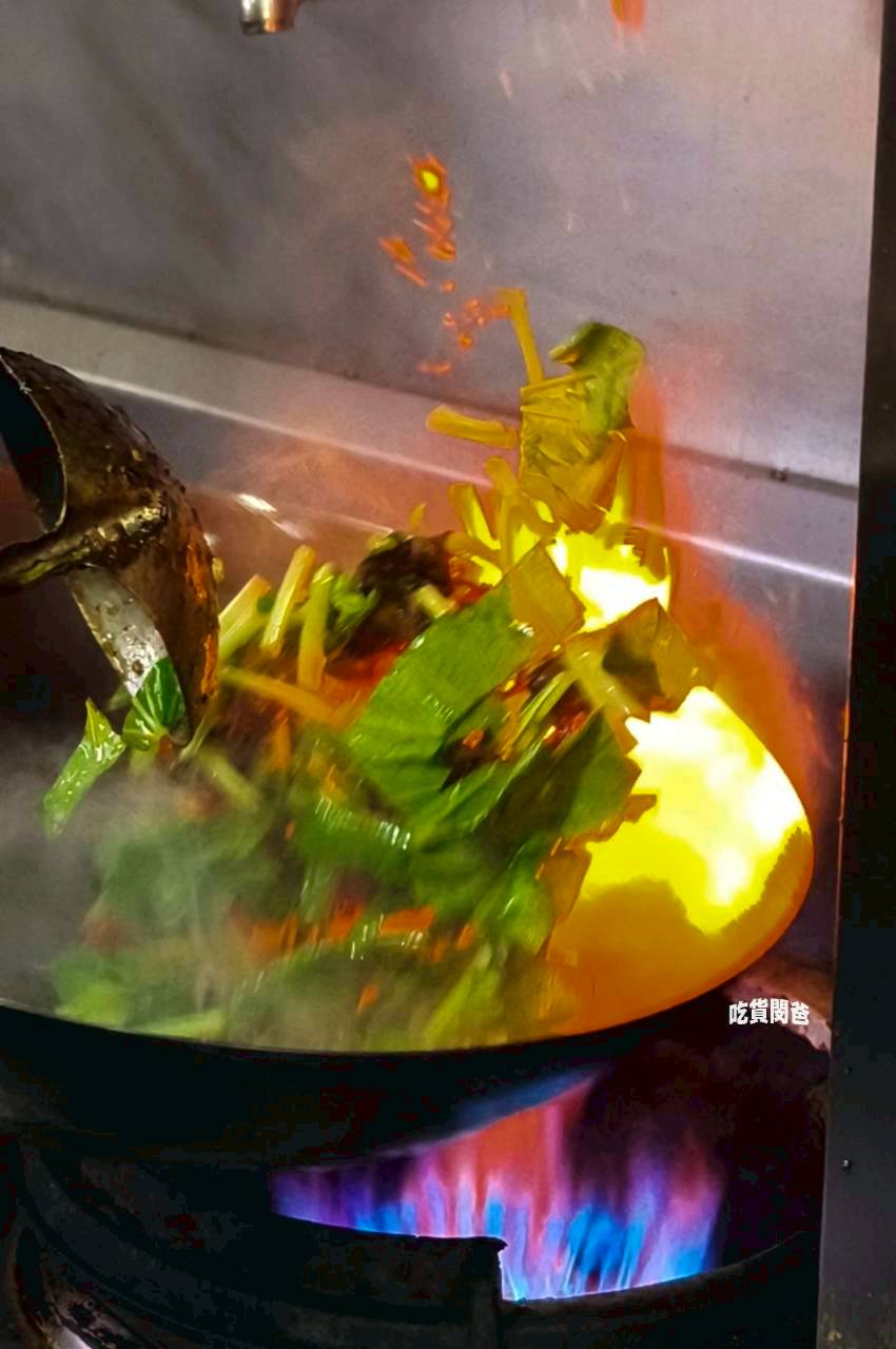 松羊肉｜高雄左營｜隱藏巷弄間的老字號羊肉店，羊肉不腥羶，超夠味！一吃愛上！