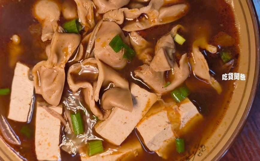 真鶴牛肉拉麵|高雄左營|戰斧牛肉麵吃過沒?牛三寶、肥腸麵,你會愛上! - 第25張圖 真鶴牛肉拉麵|高雄左營|戰斧牛肉麵吃過沒?牛三寶、肥腸麵,你會愛上!