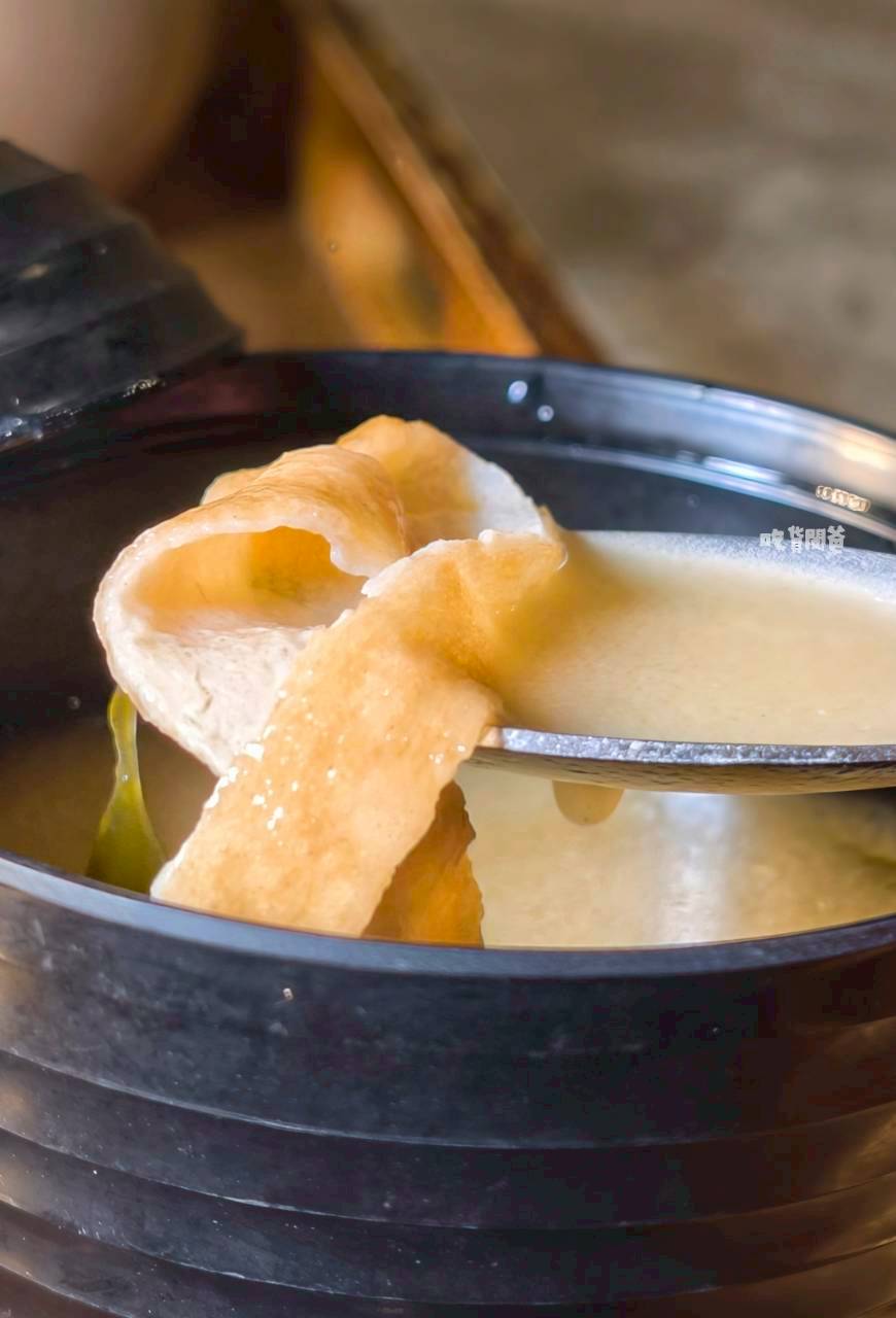 究鶴餐館|高雄左營|定食超強!蒜蝦飯必嗑!甜點更狂!超綿密鶴拳布丁更是必吃! - 第26張圖 究鶴餐館|高雄左營|定食超強!蒜蝦飯必嗑!甜點更狂!超綿密鶴拳布丁更是必吃!